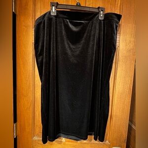 Halogen Black Velvet Pencil Skirt